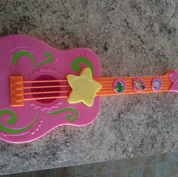 Fisher-Price Other - Dora the explorer guitar